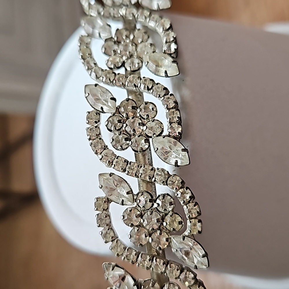 Tiara - Picture 2 of 7